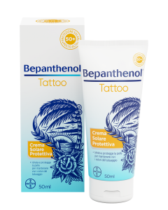 Bepanthenol Tattoo Crema Protezione Solare Molto Alta SPF50+ Per Tatuaggio, Con Pantenolo, Idrata e Rigenera la Pelle Tatuata 50ml